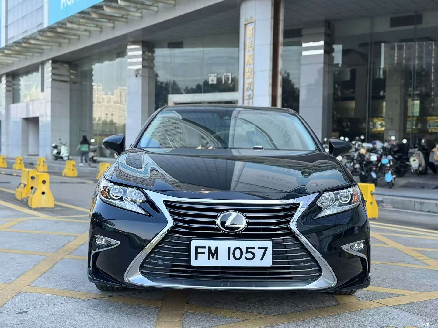 Lexus ES, 2015 2