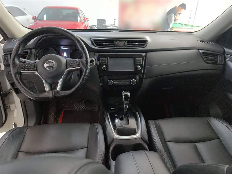 Nissan Qijun