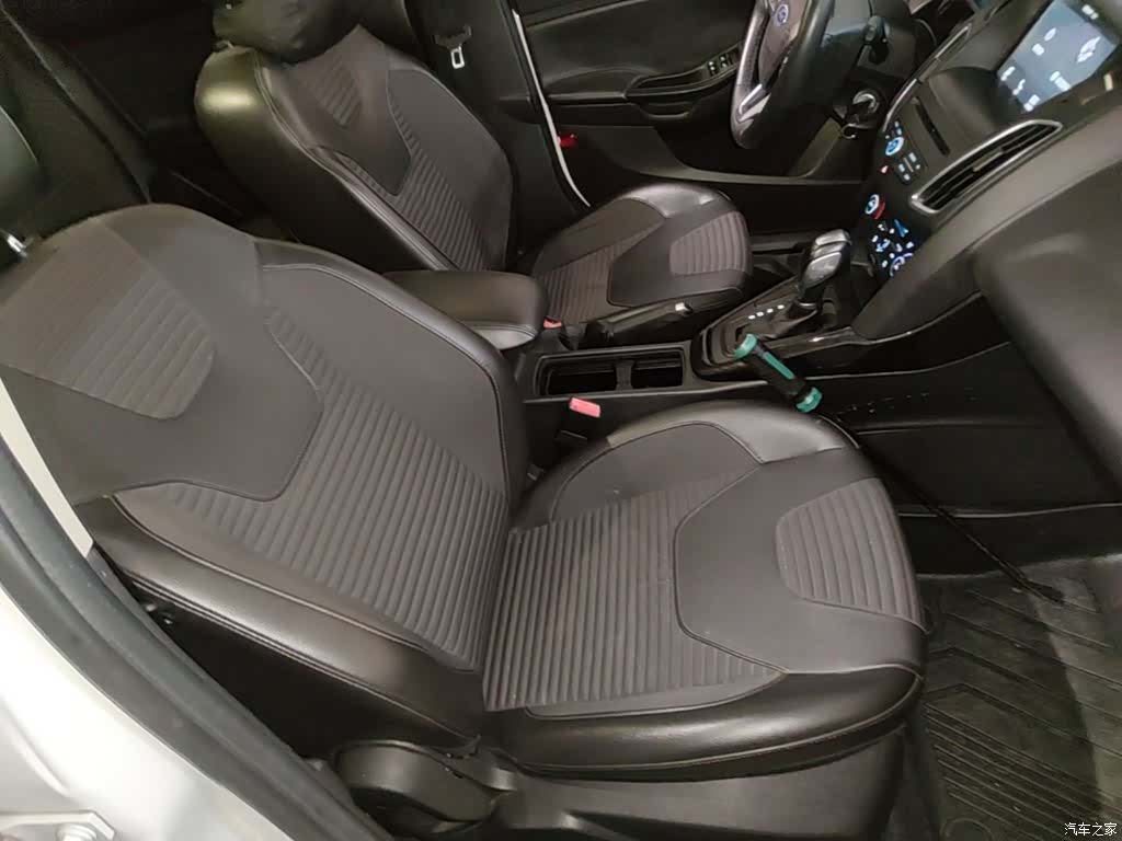 Ford Focus, 2018 25