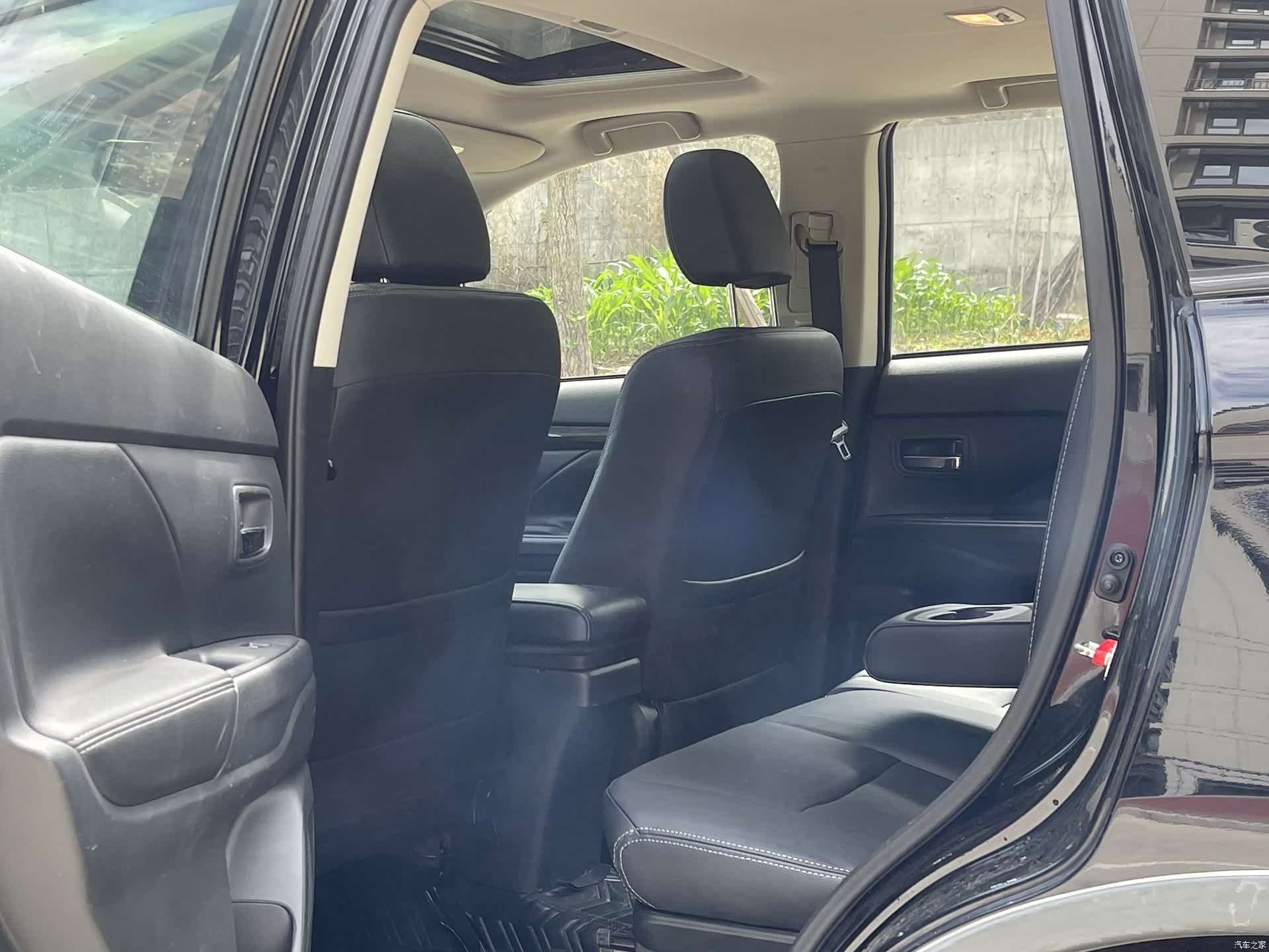 Mitsubishi Outlander, 2018 9