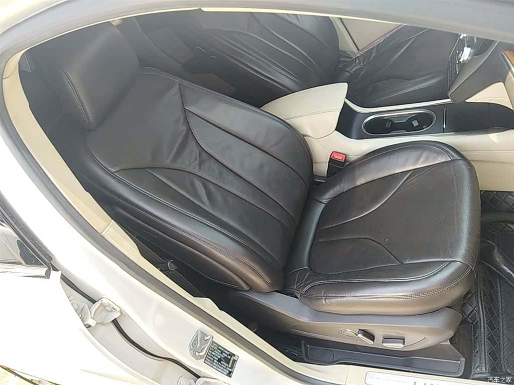 Lincoln MKC, 2016 25