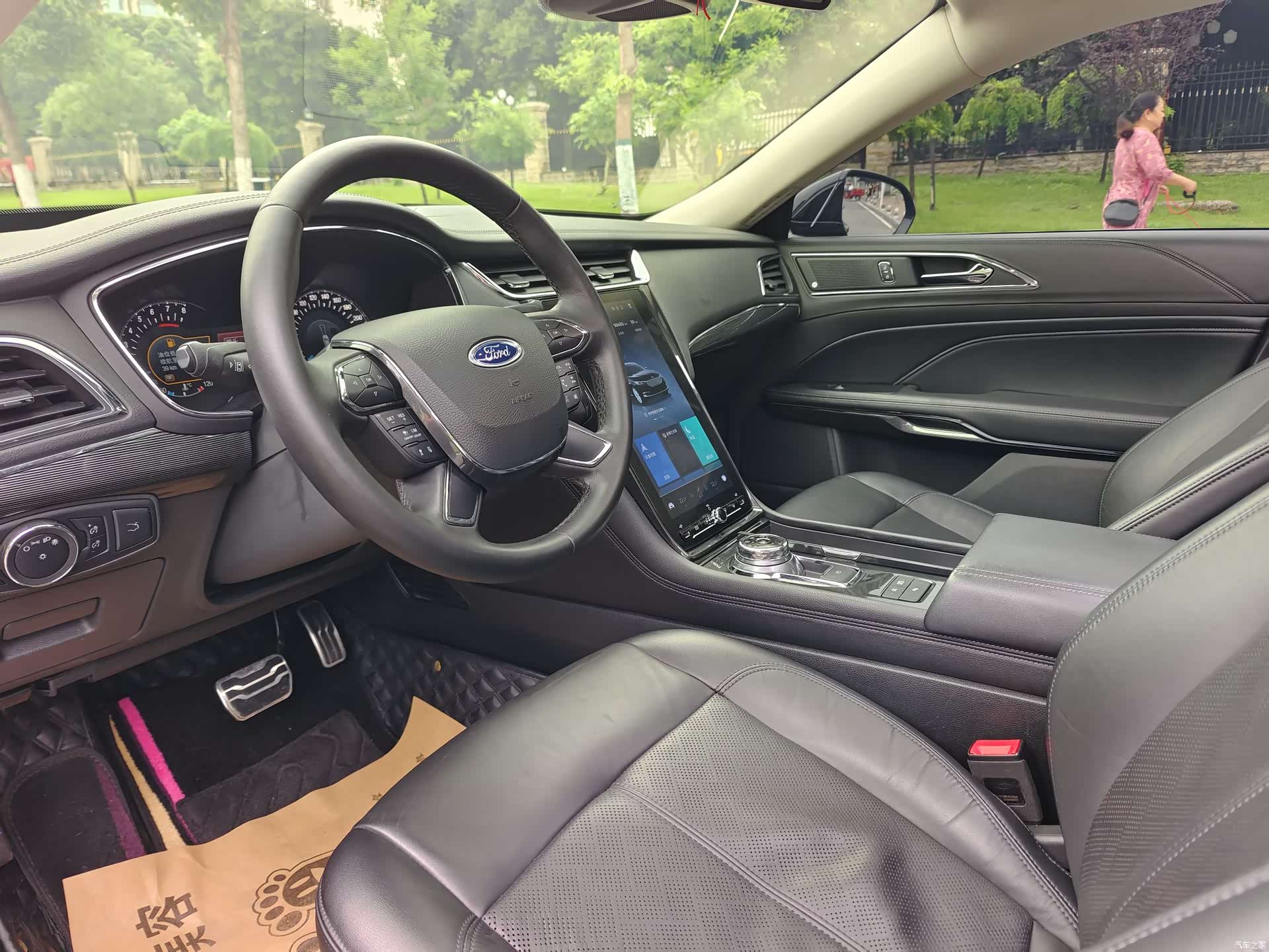 Ford Taurus, 2020 9