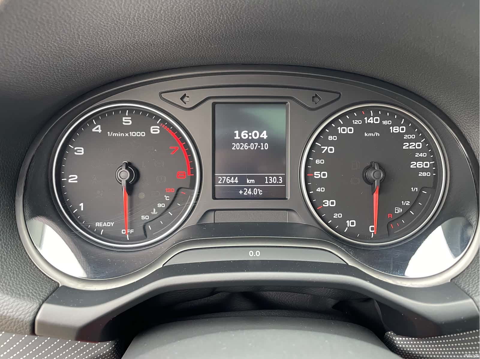 Audi Q2L, 2023 14