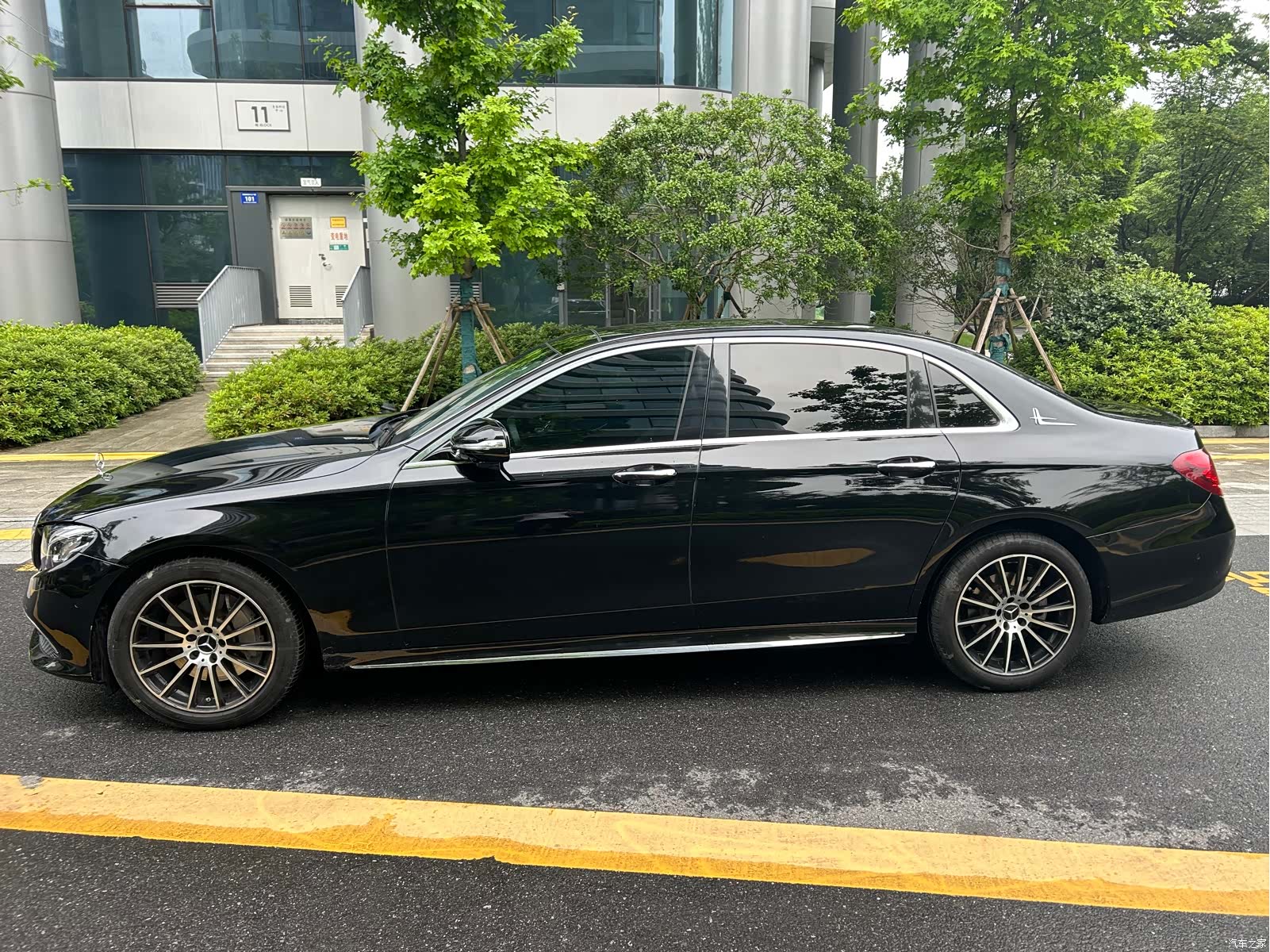 Mercedes-Benz E-Class, 2018 4