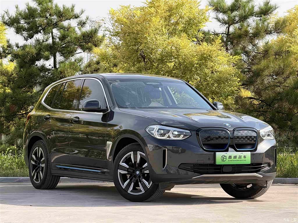 BMW iX3, 2021 3