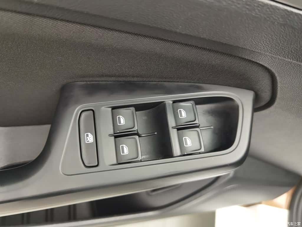 Volkswagen Lamando, 2017 9