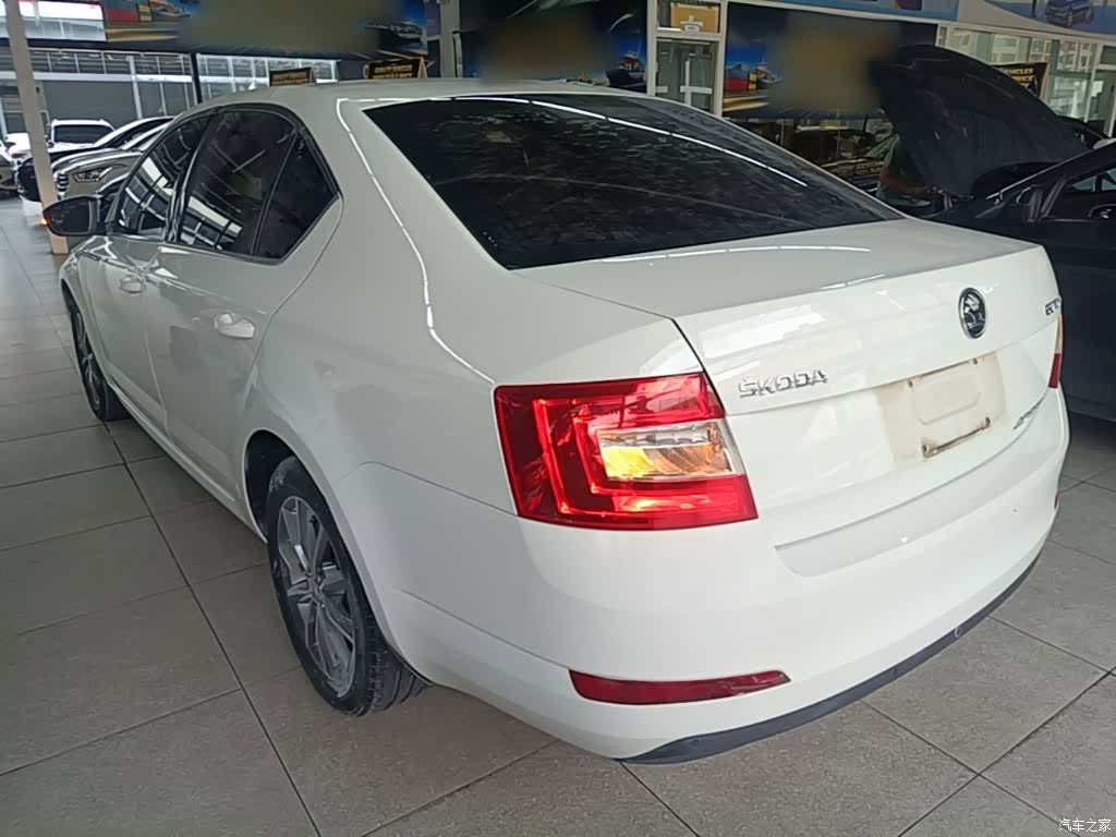 Skoda Octavia, 2018 все фото