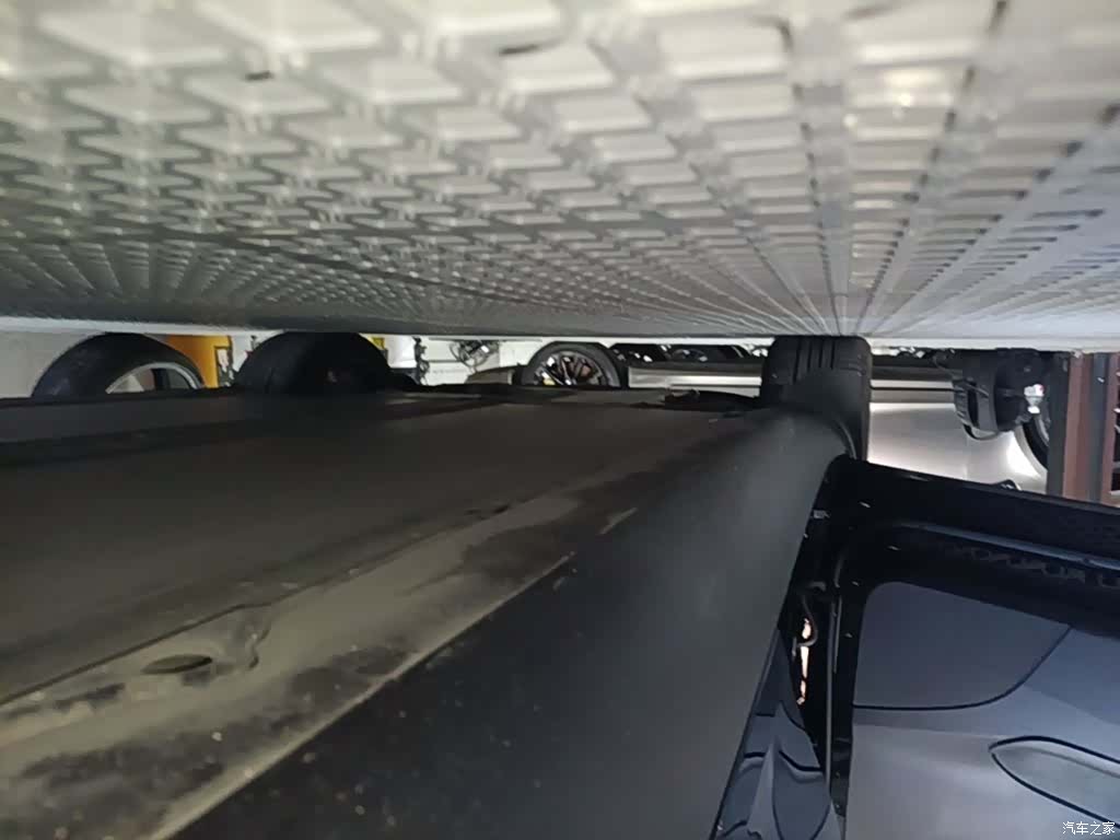 Tesla Model Y, 2022 22