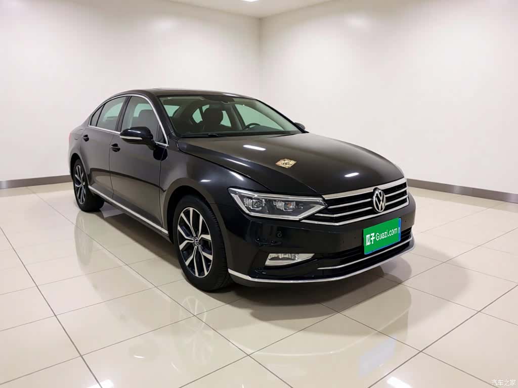 Volkswagen Magotan, 2021 3