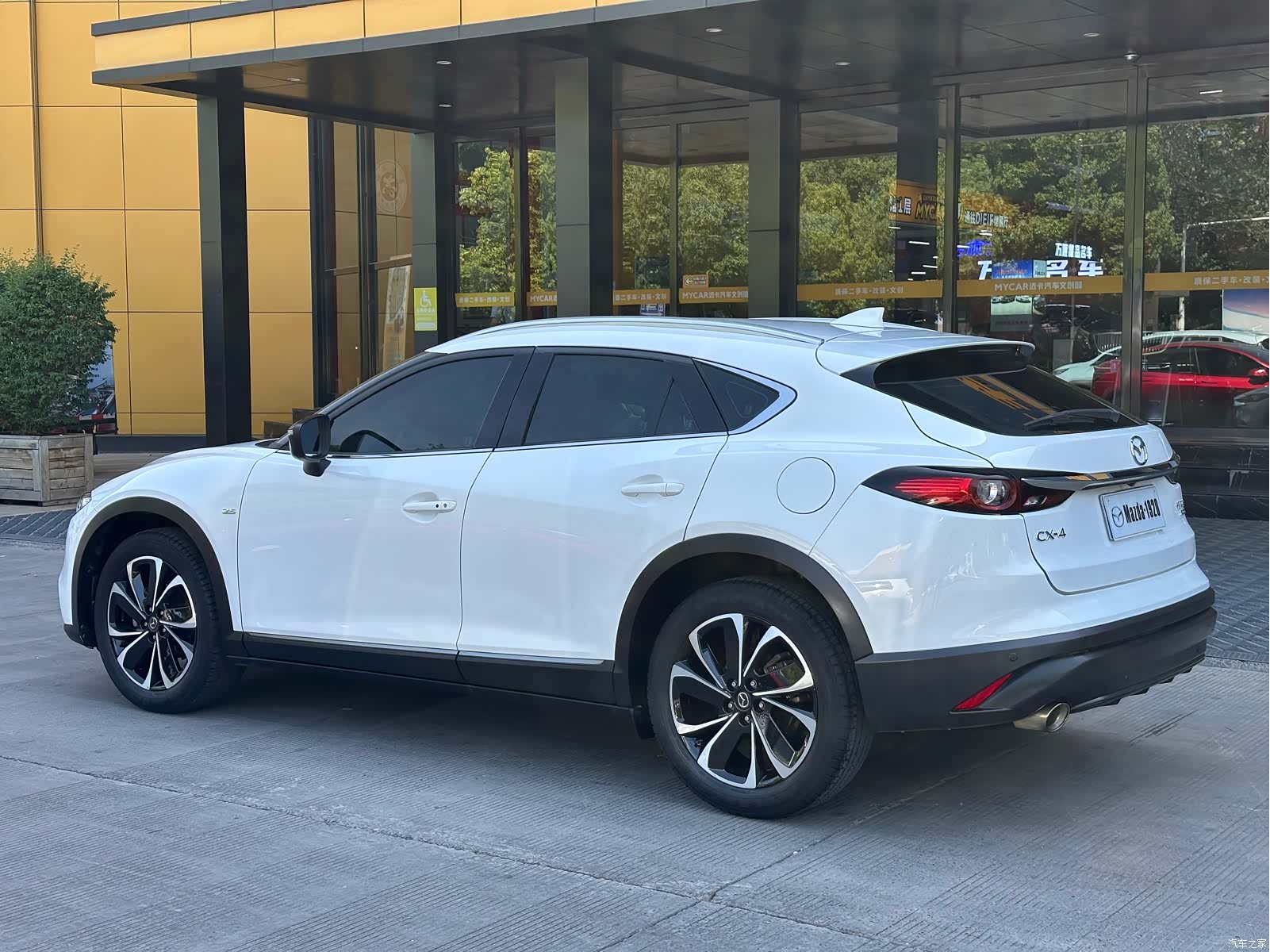 Mazda CX-4, 2019 6