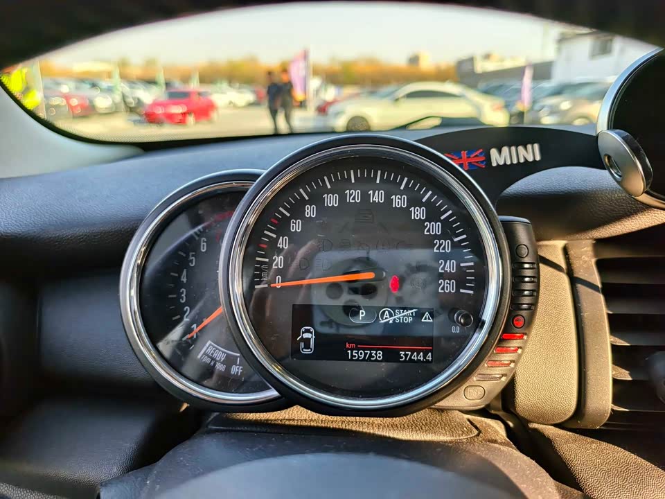 MINI MINI