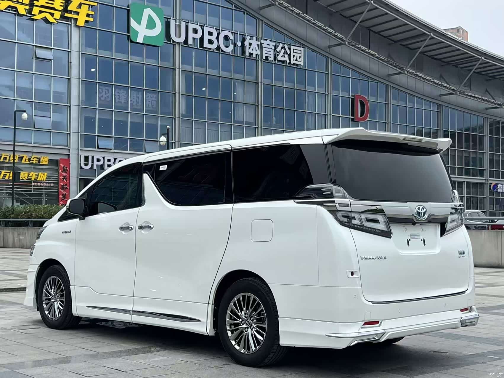 Toyota Vellfire, 2019 7
