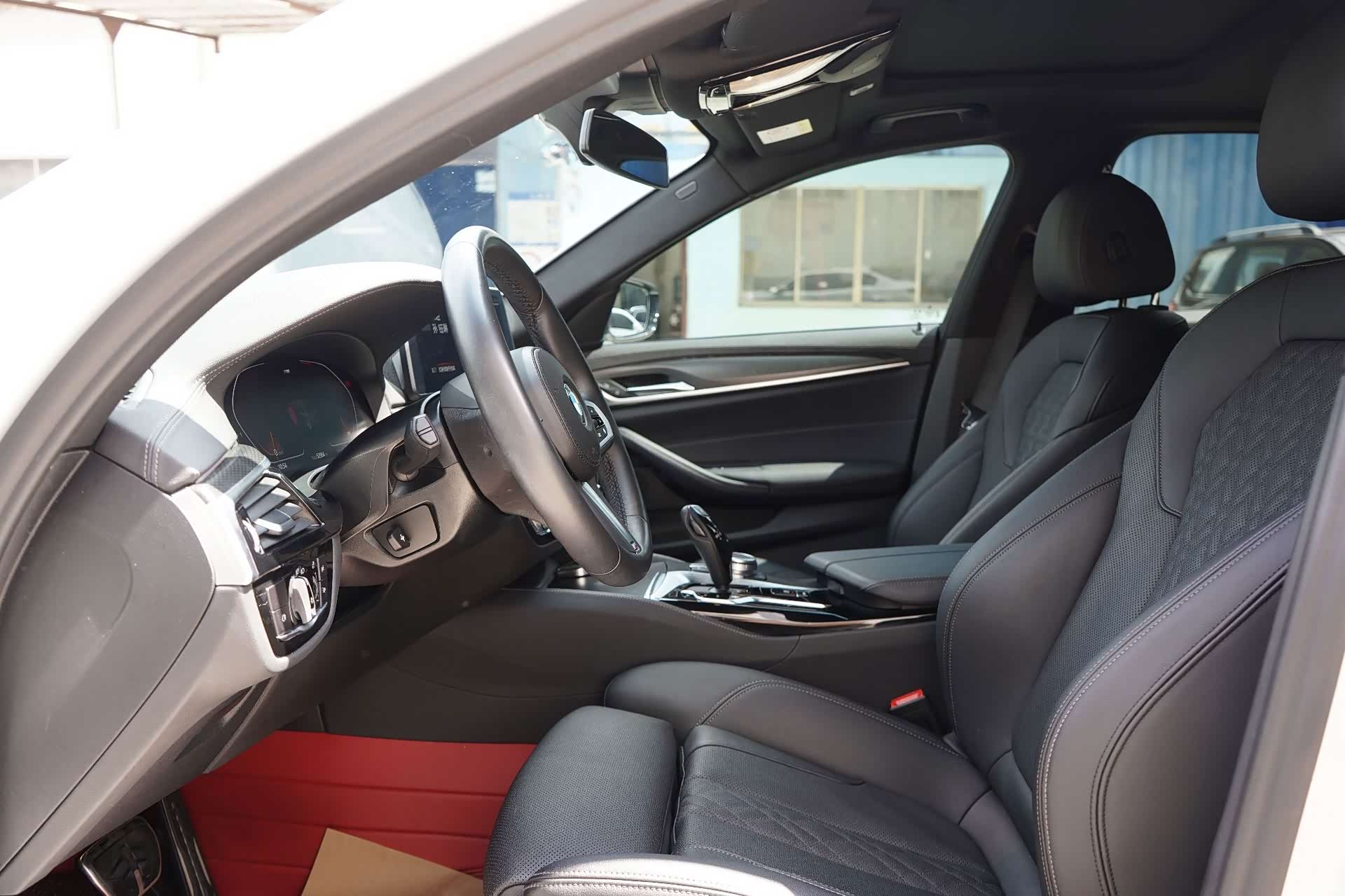 BMW 5 Series, 2022 17
