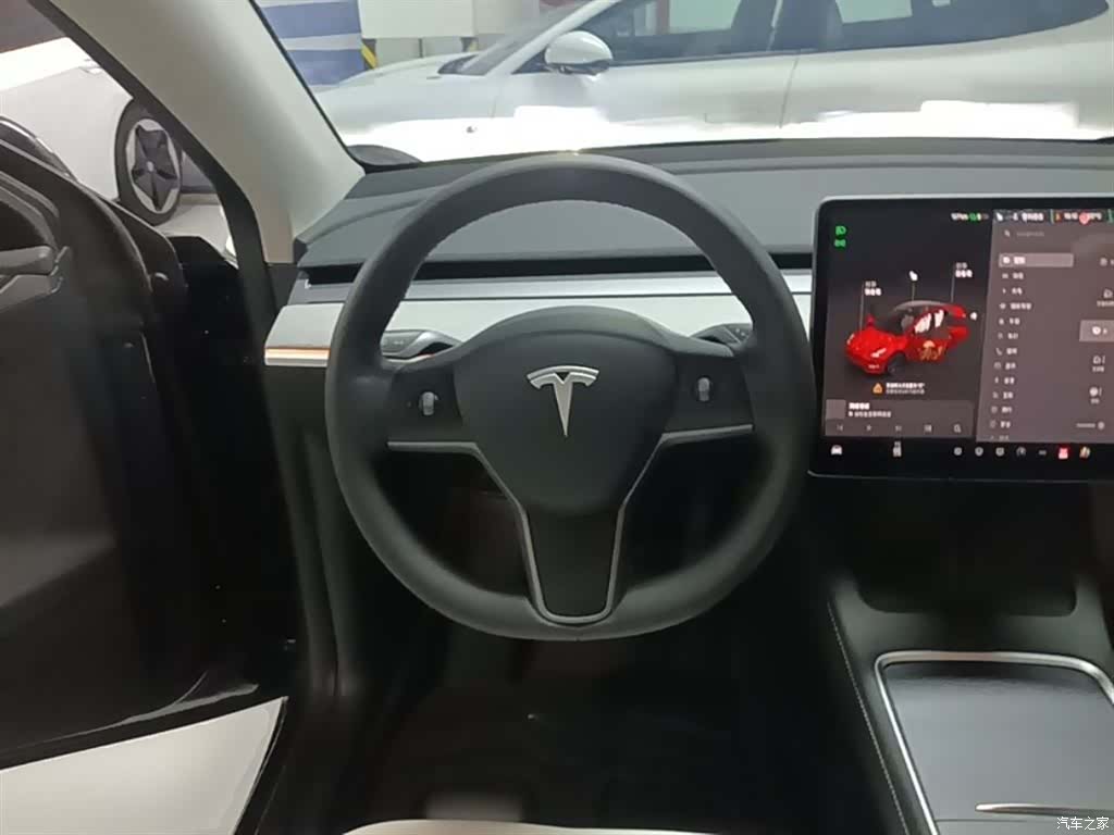Tesla Model Y, 2024 11
