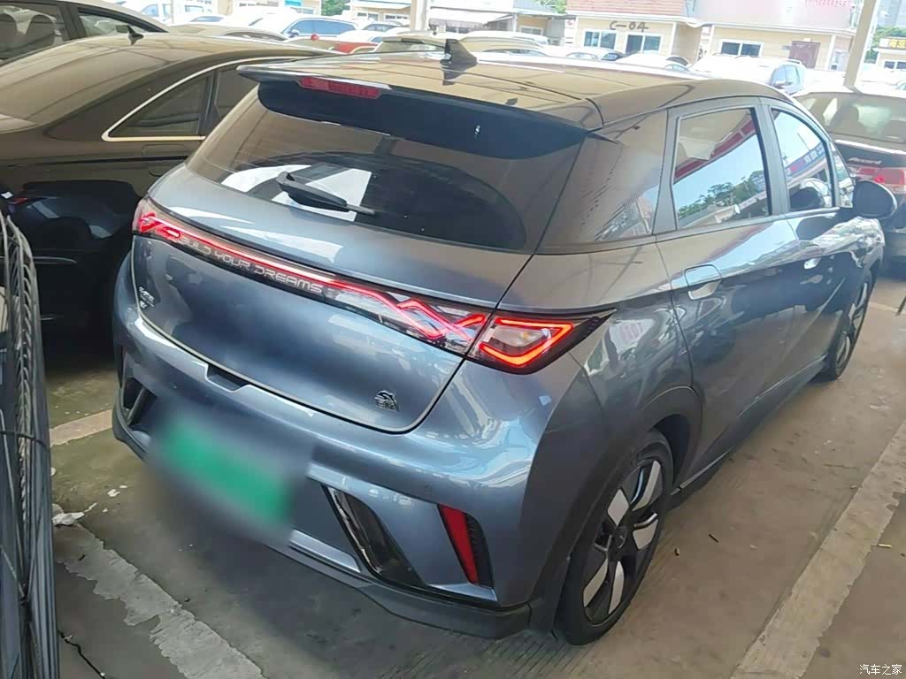 BYD Dolphin, 2023 7