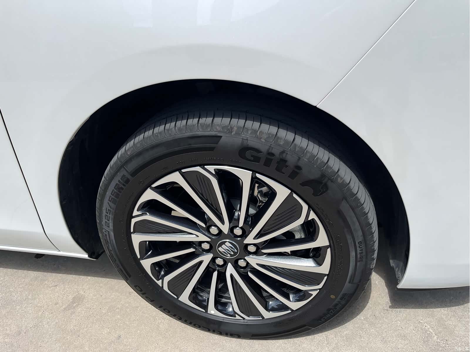 Buick GL8, 2025 20