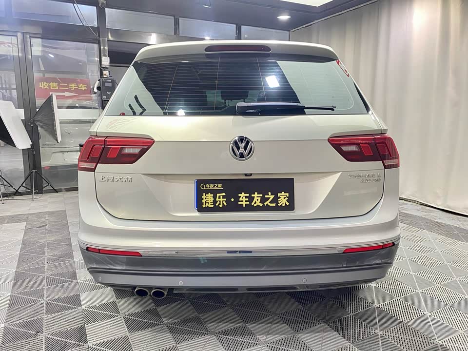 Volkswagen Tiguan L