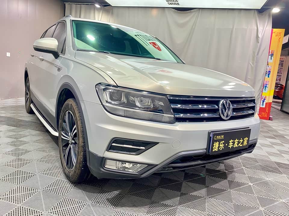 Volkswagen Tiguan L