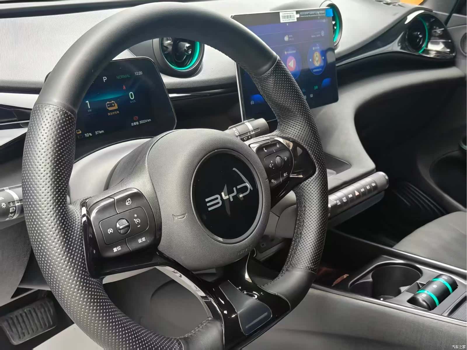BYD Dolphin, 2025 9