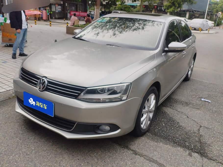 Volkswagen Sagitar 2012 1.4TSI MT Luxury