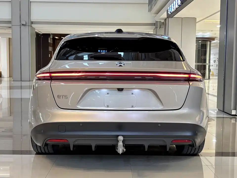 NIO ET5T