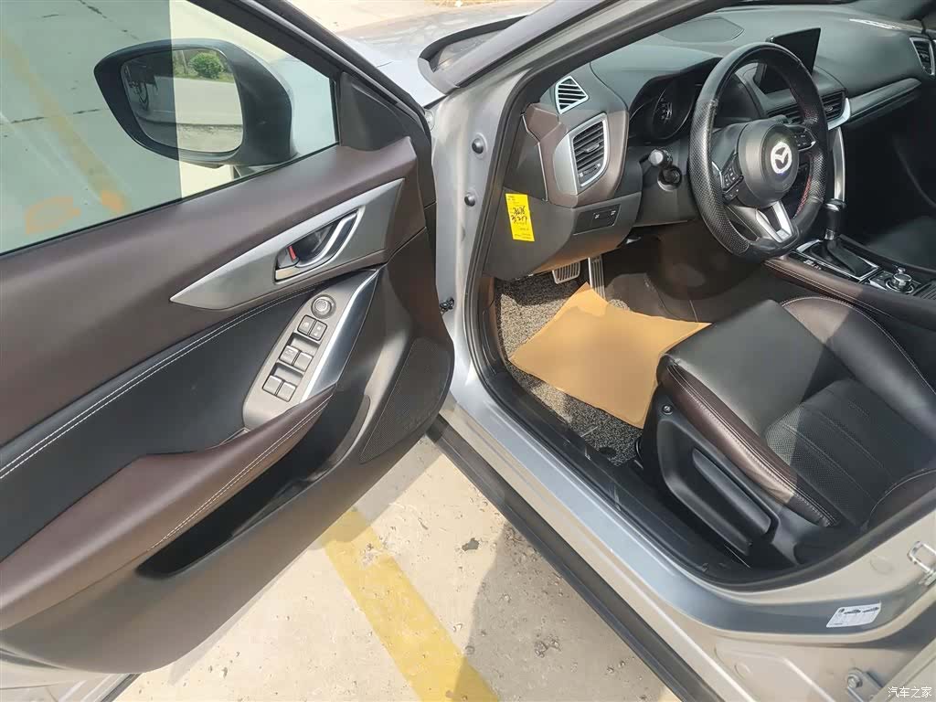 Mazda CX-4, 2017 12