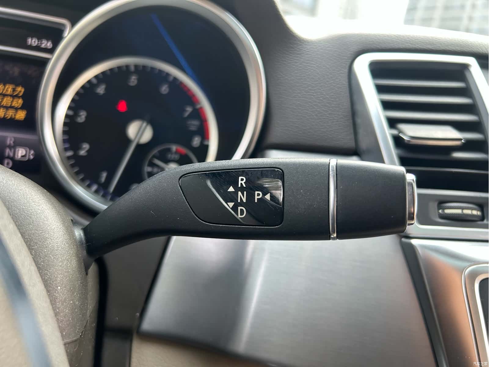 Mercedes-Benz M-Class, 2015 22