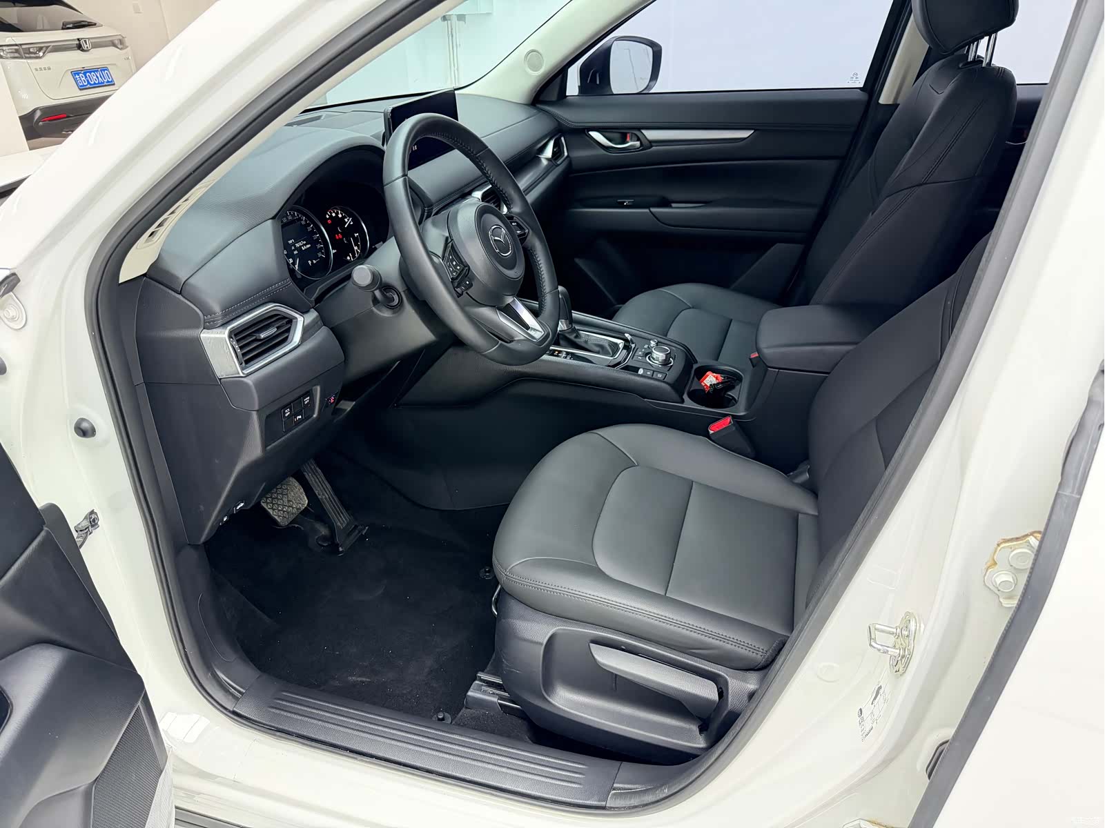 Mazda CX-5, 2023 12
