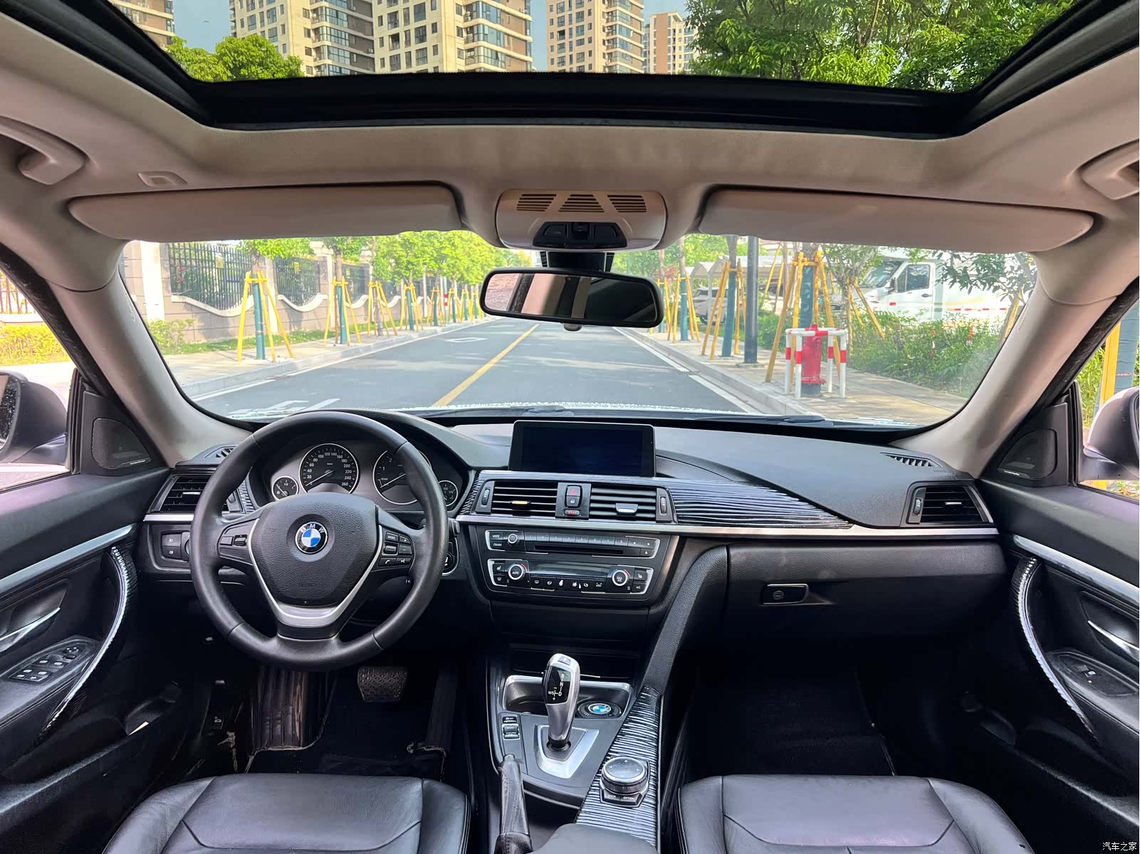 BMW 3 Series, 2014 11
