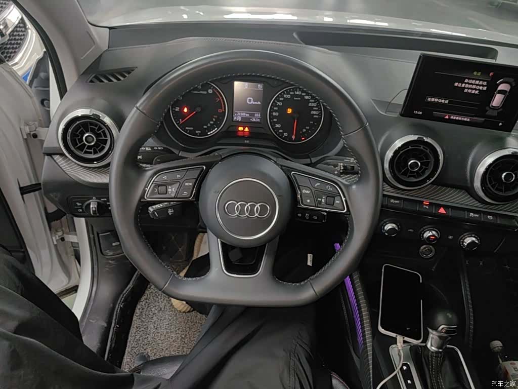 Audi Q2L, 2022 7
