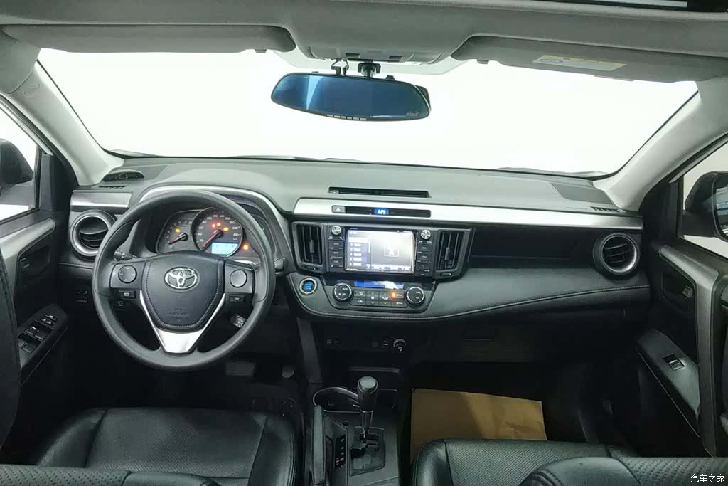 Toyota RAV4, 2018 12