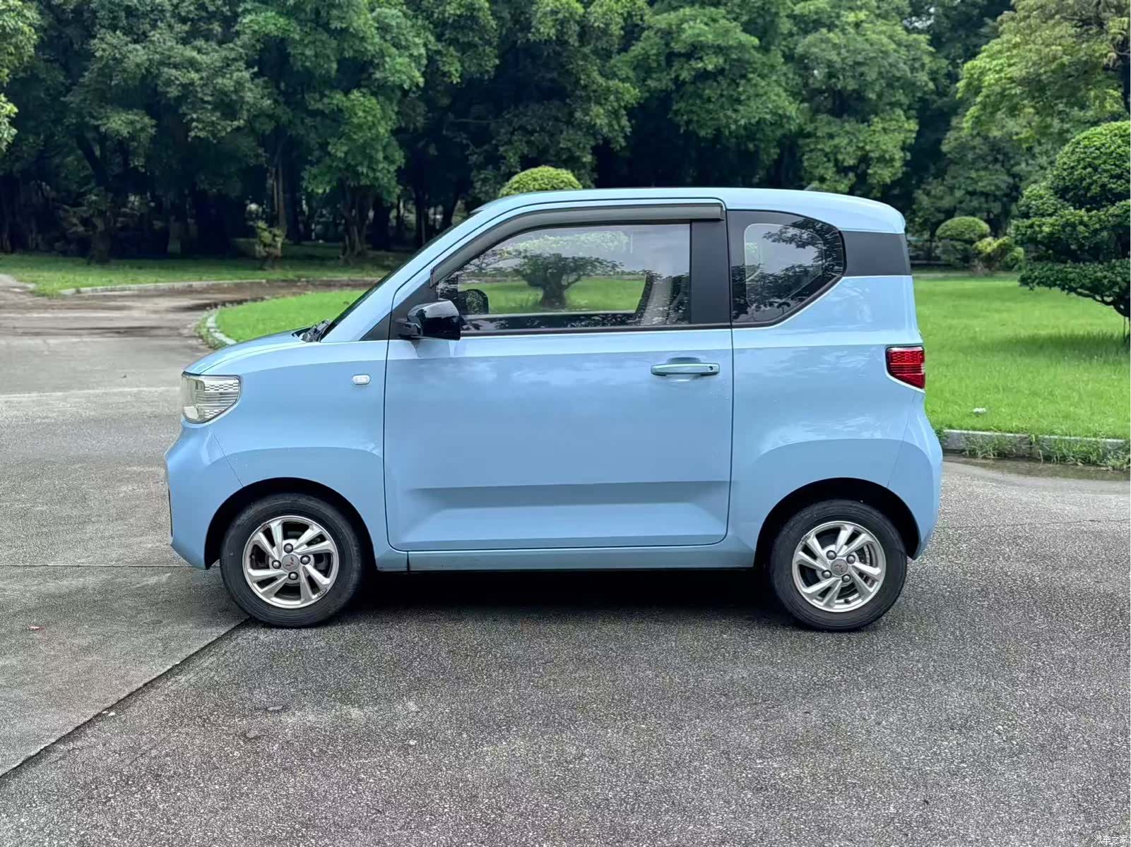 Wuling MINIEV, 2020 3