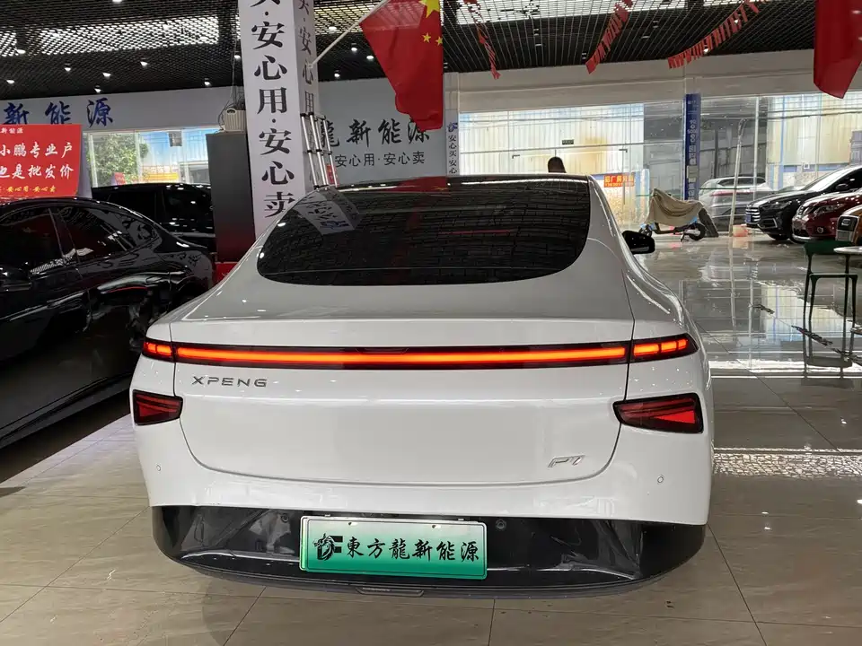 XPENG P7
