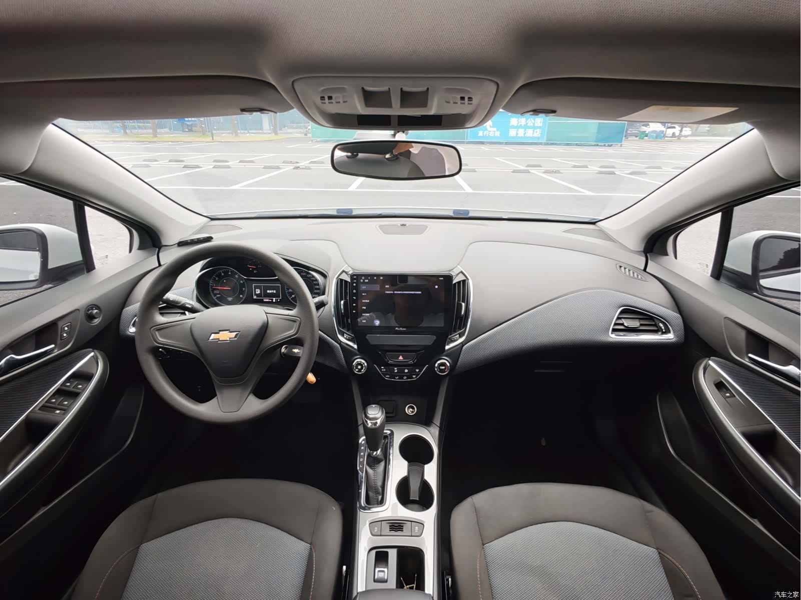 Chevrolet 320, 2018 9