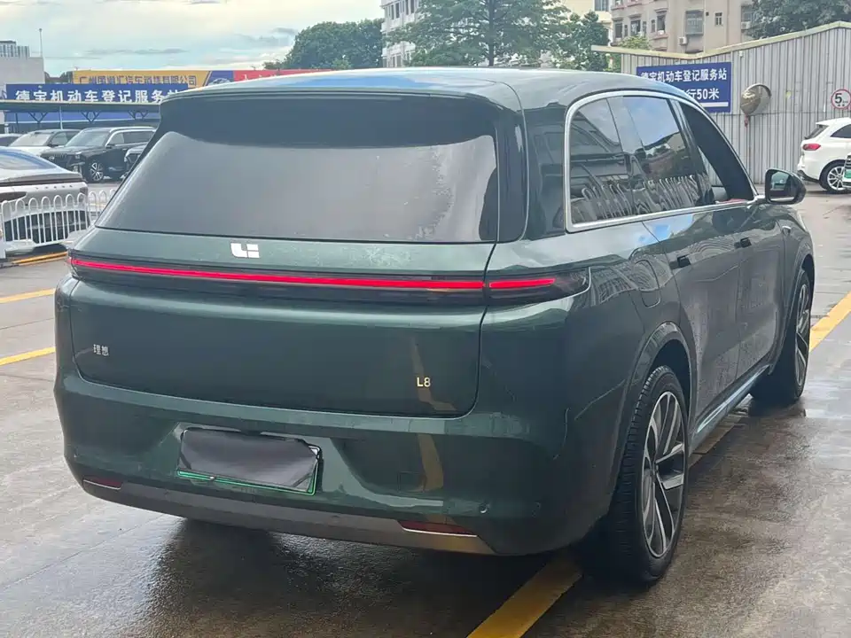 Li Auto Ideal L8