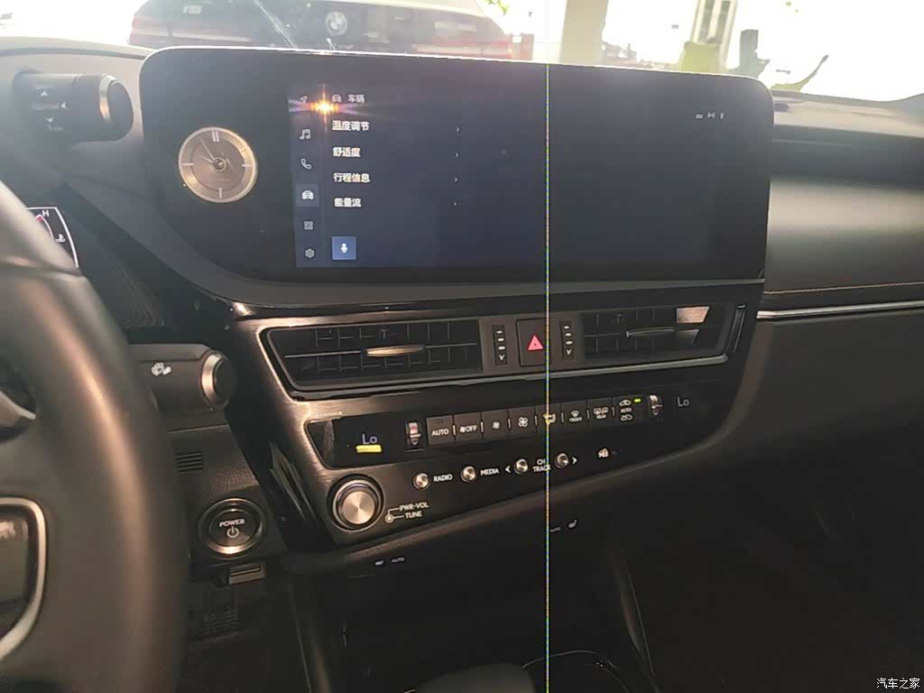 Lexus ES, 2023 9
