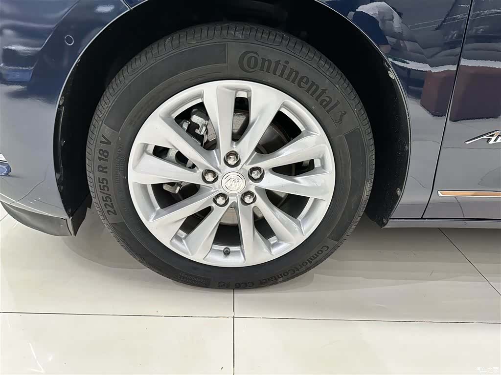 Buick GL8, 2020 4