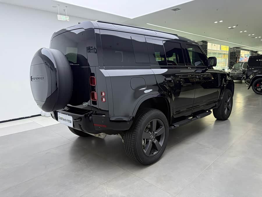 Land Rover Defender 2025, фото 3