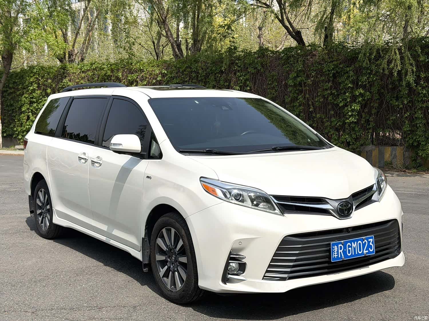 Toyota Sienna, 2019 3