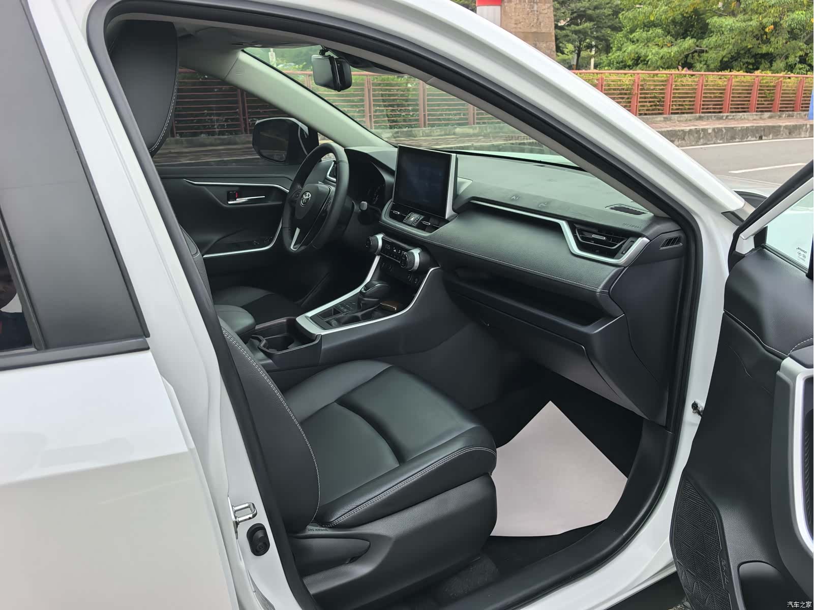 Toyota RAV4, 2021 22