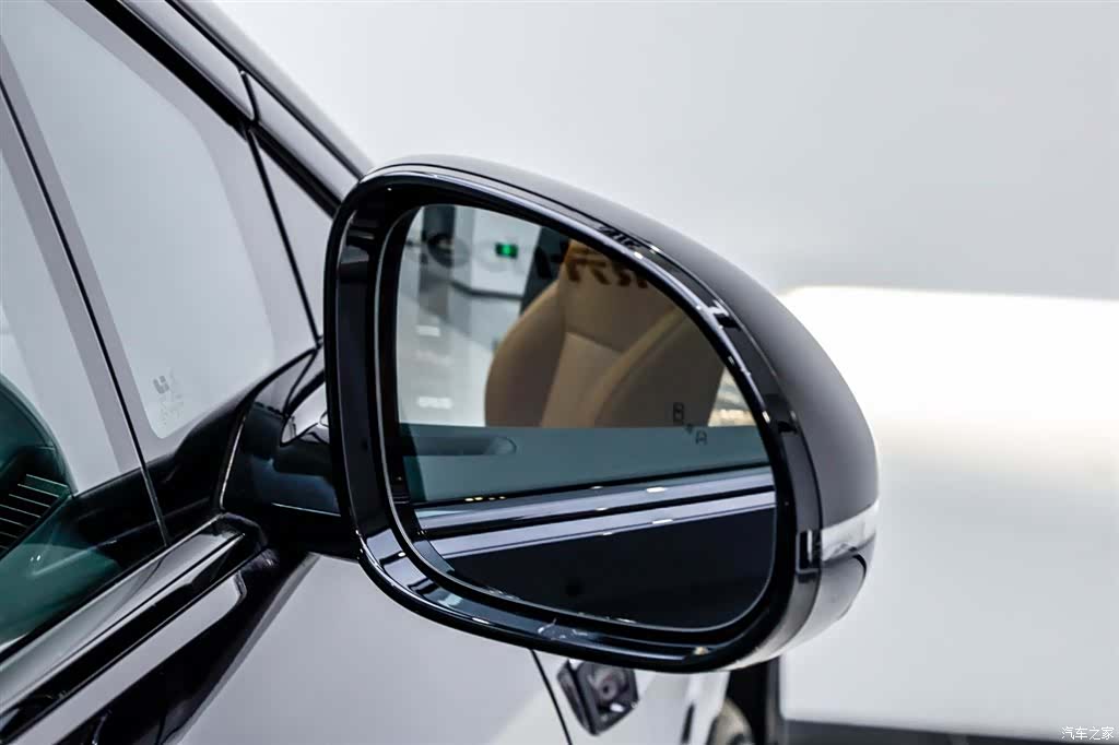 Li Auto i6, 2025 13