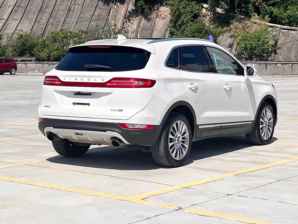 Lincoln MKC