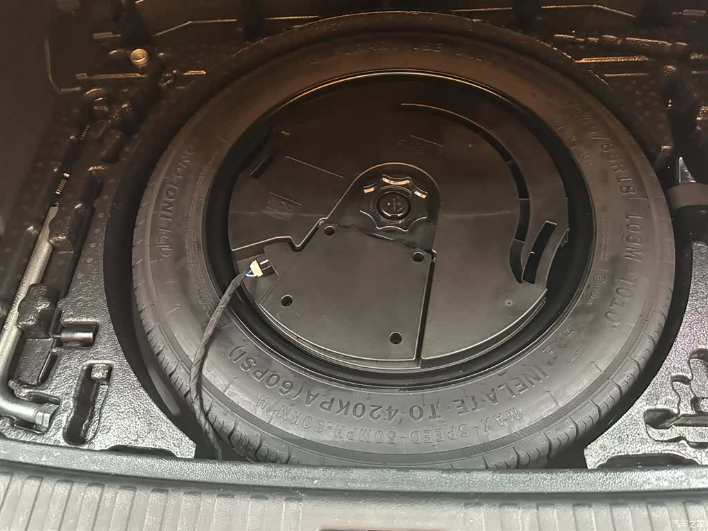 Audi Q3, 2022 11