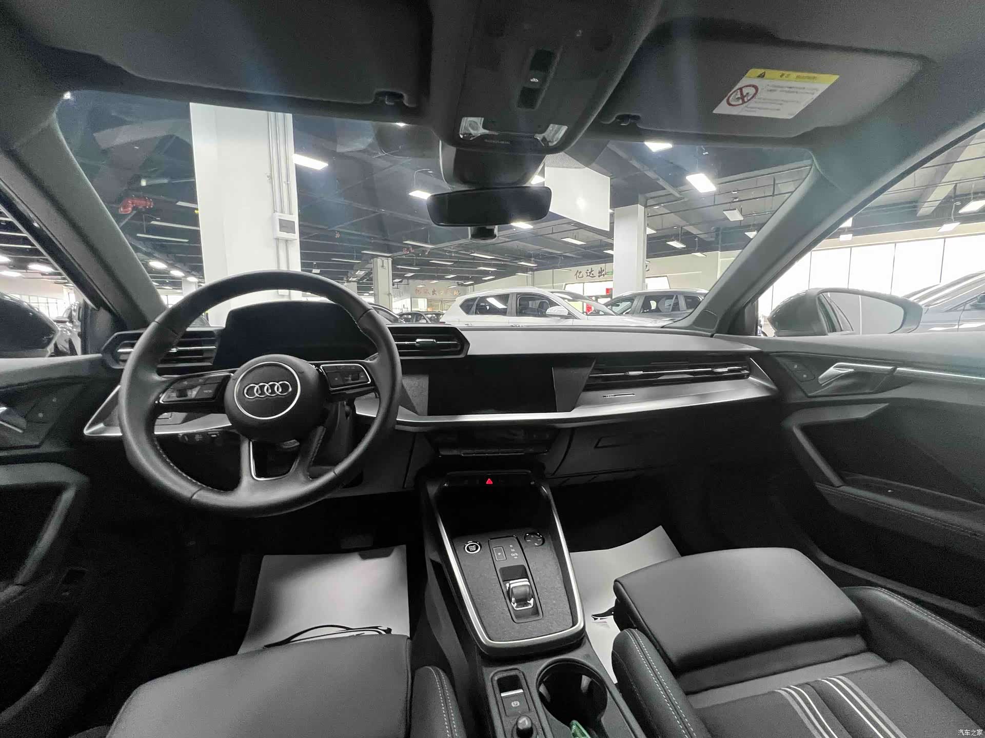 Audi A3, 2023 все фото
