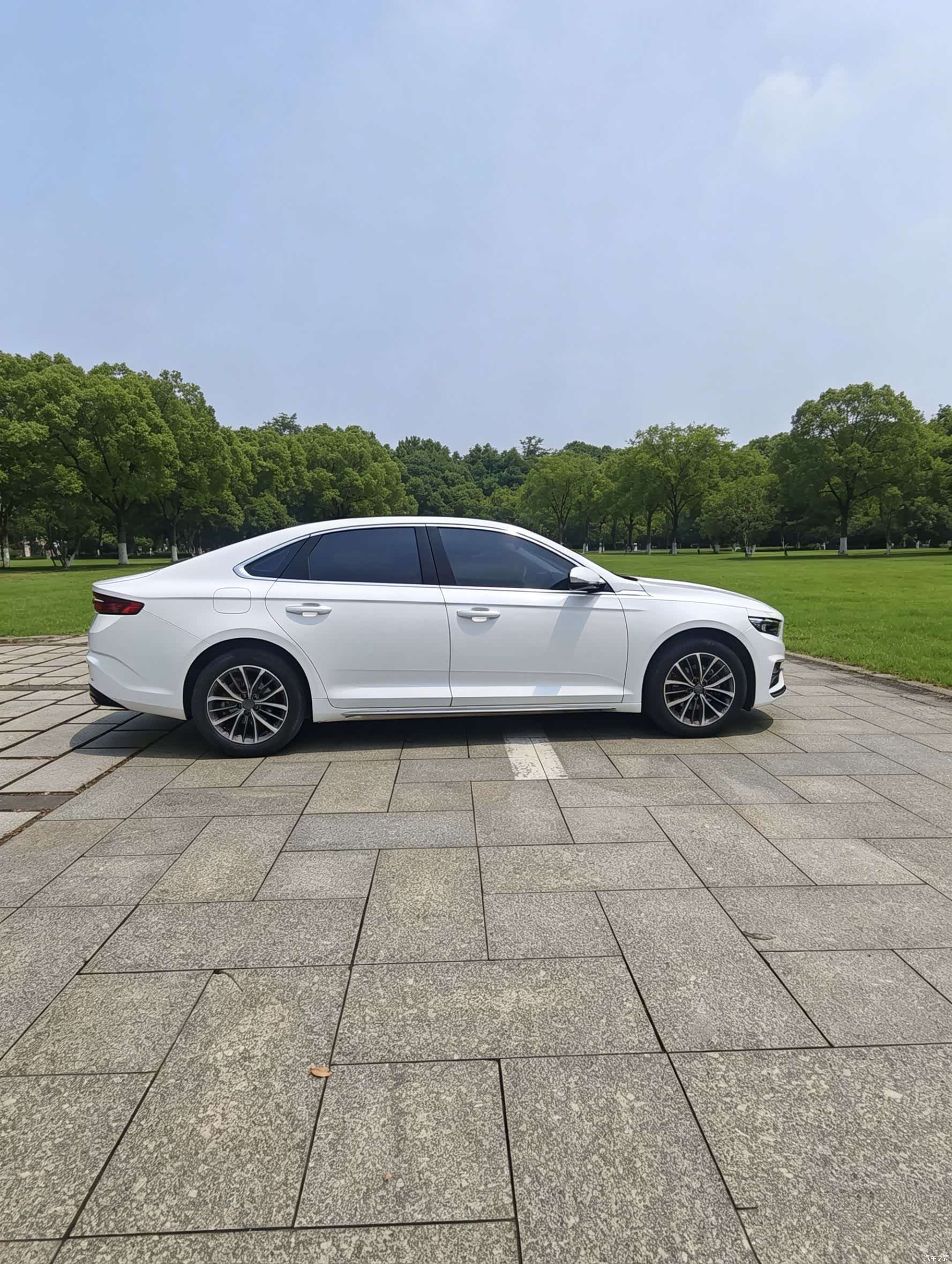 Geely Preface, 2022 6