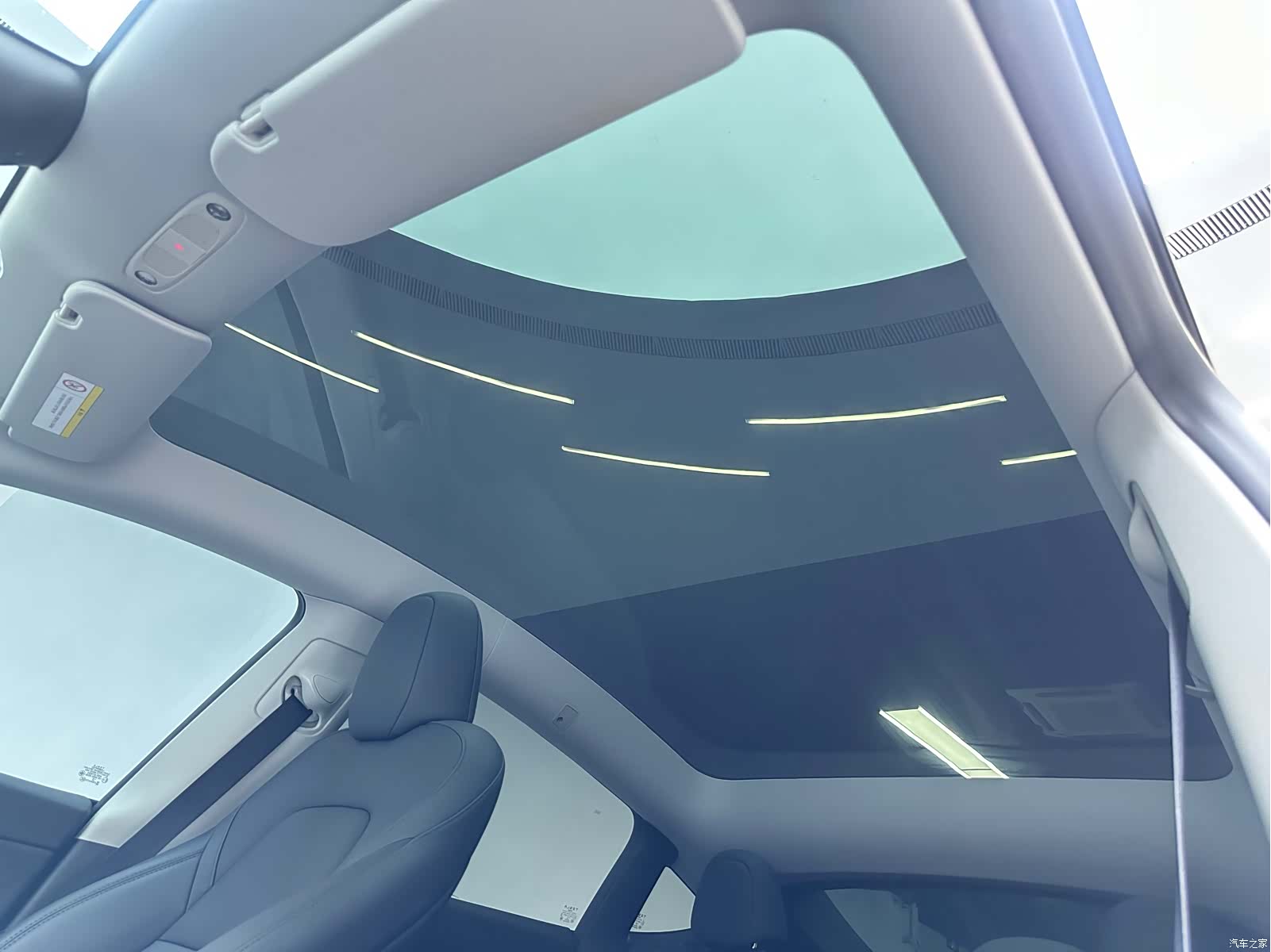 Tesla Model Y, 2023 14