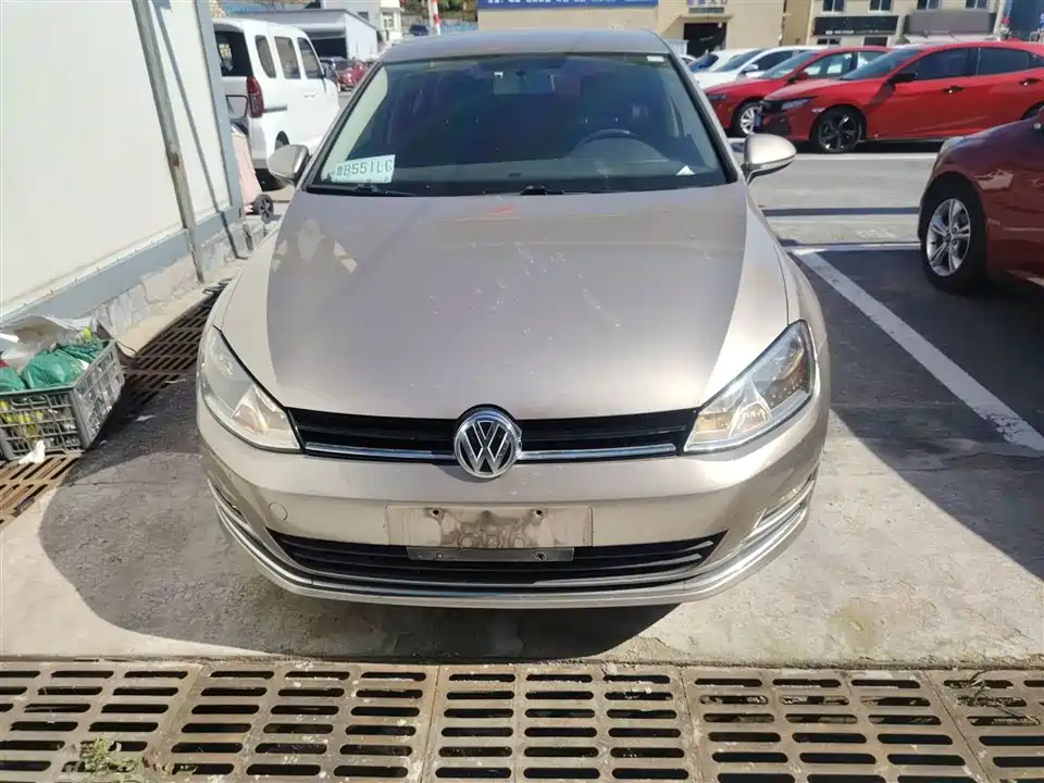 Volkswagen golf