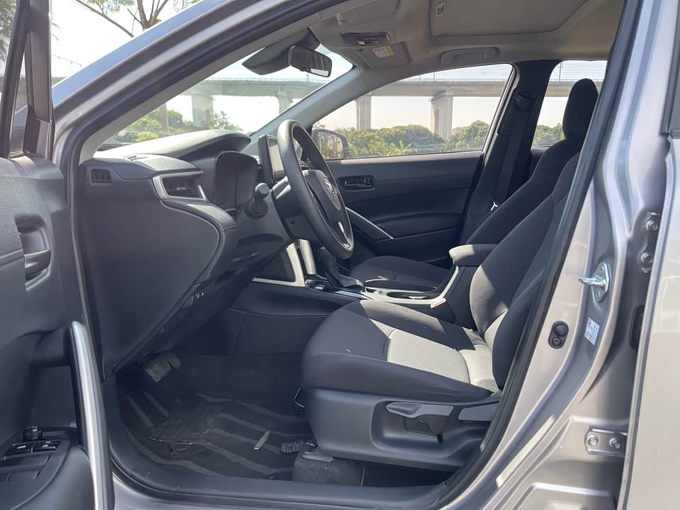 Toyota Corolla Sharp amplifier