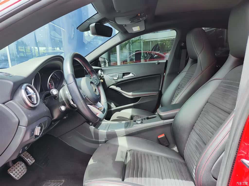 Mercedes-Benz CLA, 2018 10