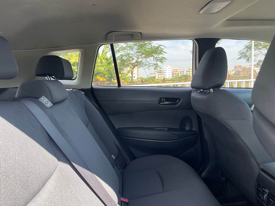 Toyota Corolla Sharp amplifier